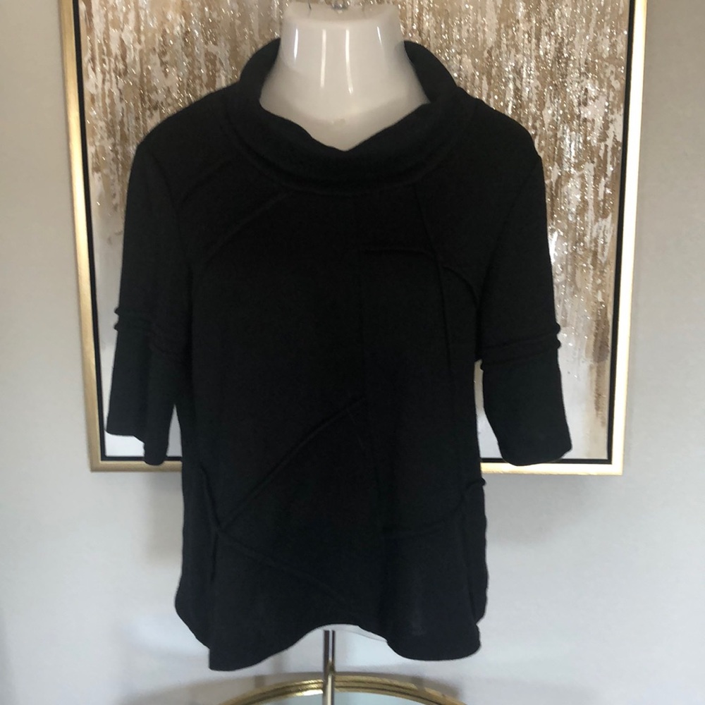 NWOT ARTEX FASHIONS BLACK SHORT SLEEVE TURTLENECK SWEATER